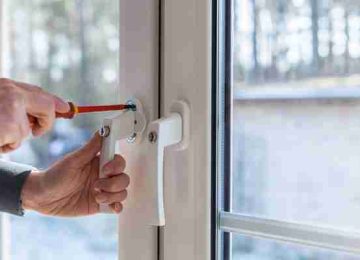 uPVC door and window lock repairs by Crawley locksmith